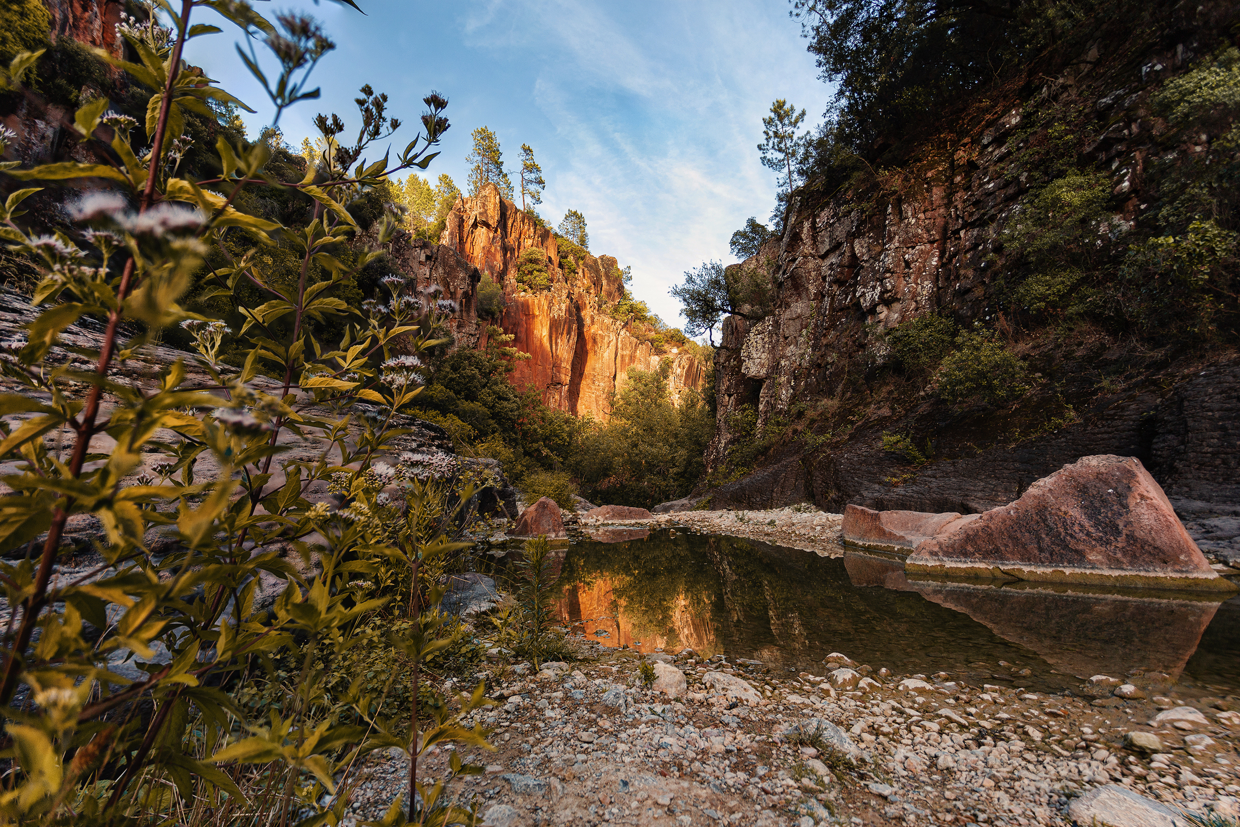 Photo des gorges de Pennafort lors du coucher de soleil